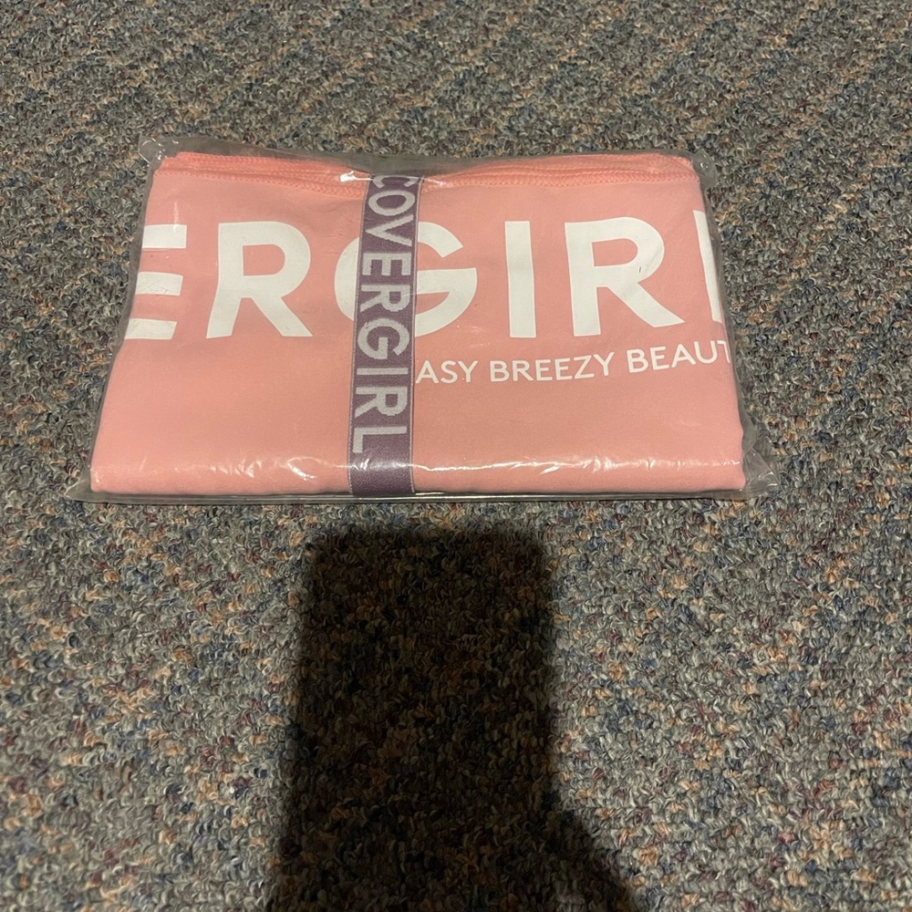 New CoverGirl Pink Throw